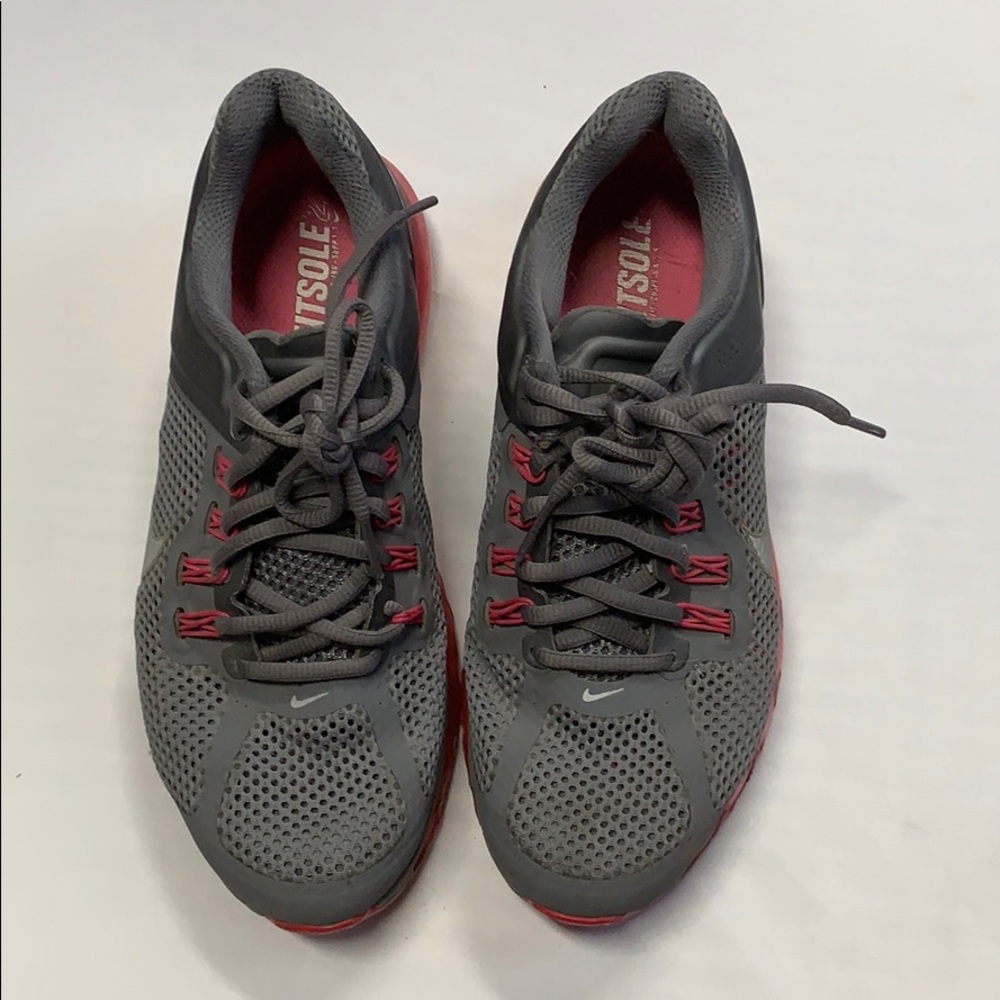 NIKE AIR MAX in great used condition